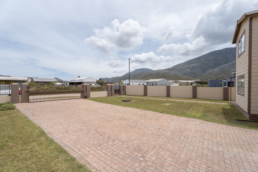 7 Bedroom Property for Sale in Bettys Bay Western Cape